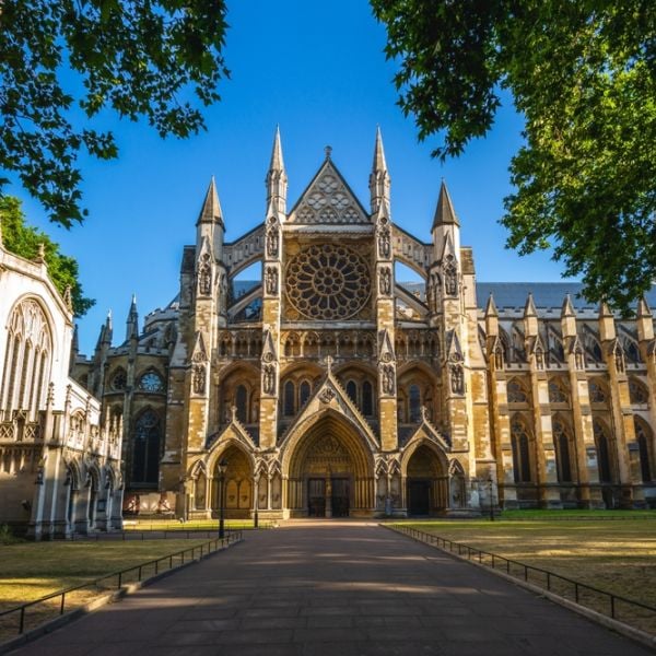 A Journey Through England’s Iconic Cities and Landmarks