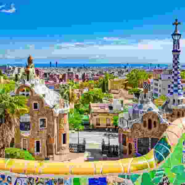 Explore Spain’s Cities and Landscapes in 14 Days with Your Loved Ones