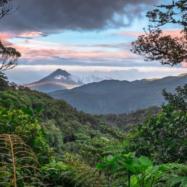 Explore Volcanoes & Cloud Forests in this 8-Day Family Adventure