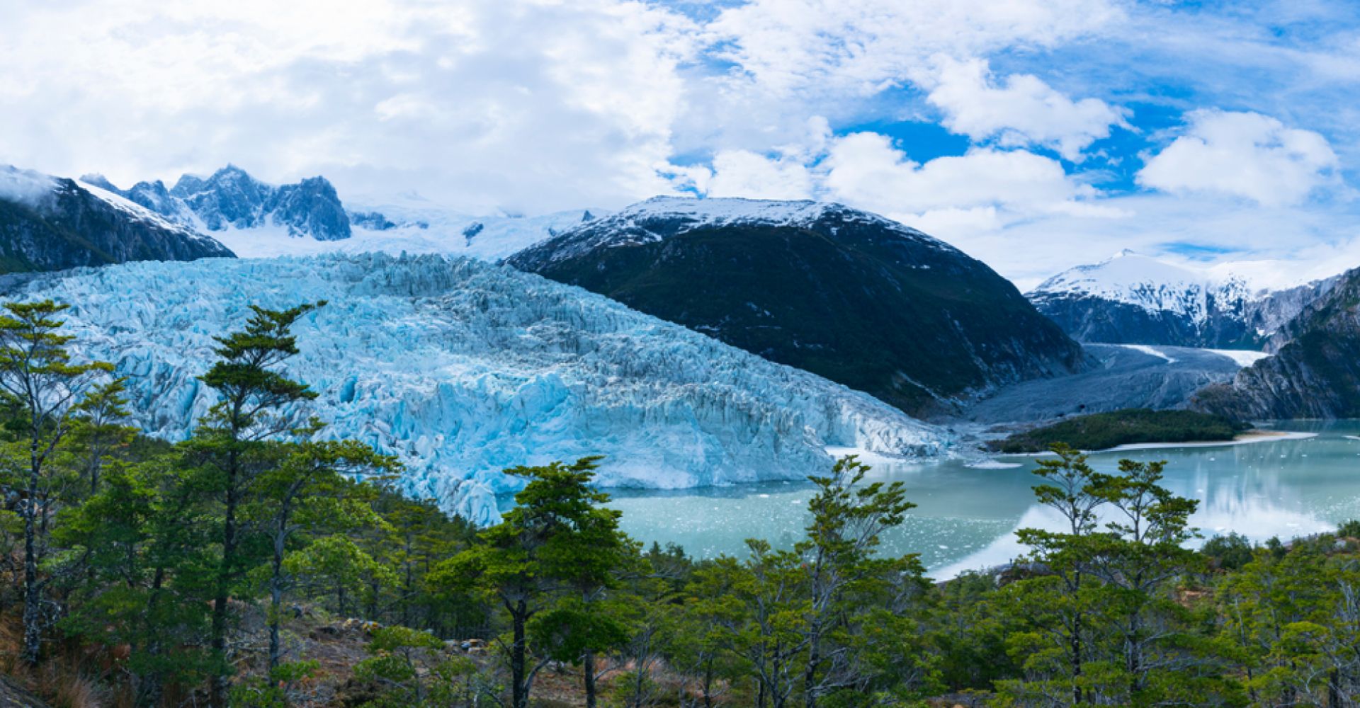 Discover Patagonia: A 16-Day Tailored Land & Cruise Journey with Luxury, Wilderness & Culture