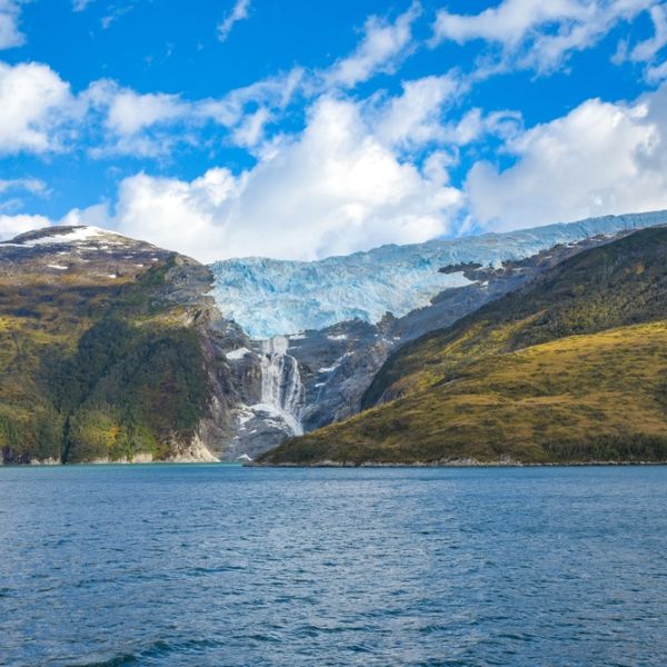 Discover Patagonia: A 16-Day Tailored Land & Cruise Journey with Luxury, Wilderness & Culture