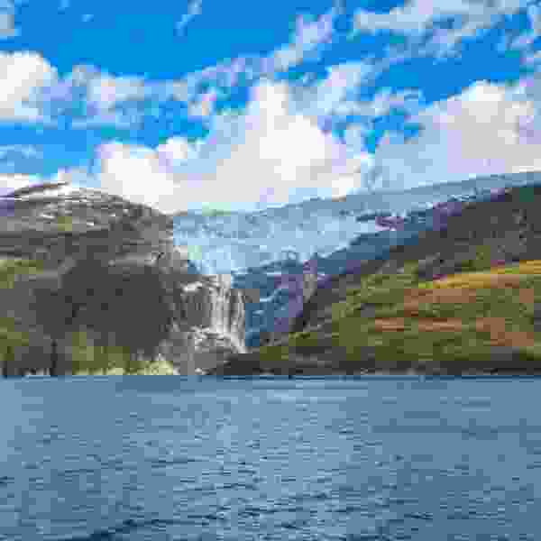 Discover Patagonia: A 16-Day Tailored Land & Cruise Journey with Luxury, Wilderness & Culture