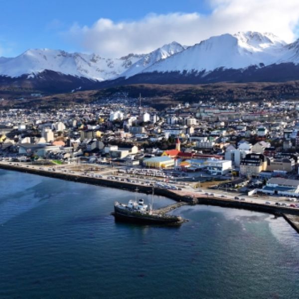 Discover Patagonia: A 16-Day Tailored Land & Cruise Journey with Luxury, Wilderness & Culture