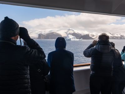 Explore in 11 Days the World’s Last Frontier, Patagonia & Antarctica, in Comfort and Style
