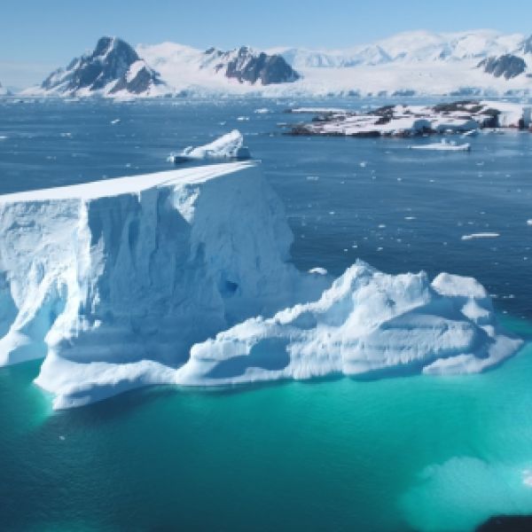 Explore in 11 Days the World’s Last Frontier, Patagonia & Antarctica, in Comfort and Style