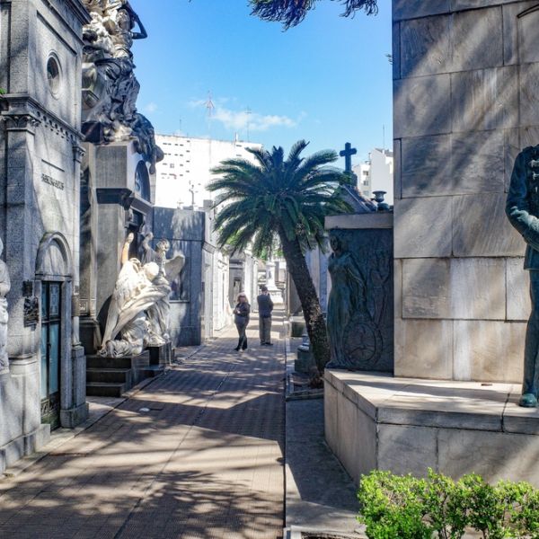 Discover the Cosmopolitan, Patagonian & Tropical Wonders of Argentina in 12 Days