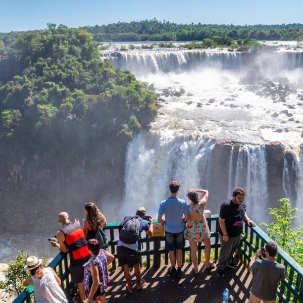 Discover the Cosmopolitan, Patagonian & Tropical Wonders of Argentina in 12 Days