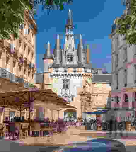Southwest France by Car in 10 Days: Vineyards, Villages & a lot of Nature