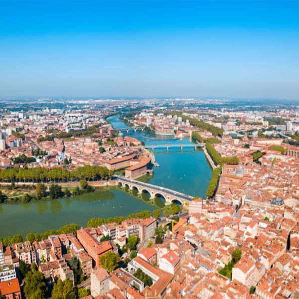 Southwest France by Car in 10 Days: Vineyards, Villages & a lot of Nature