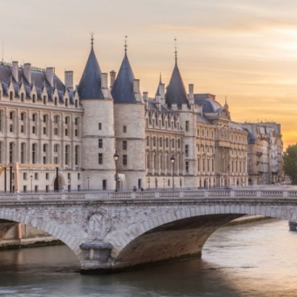 France by Train: Explore History, Culture & Romance on A 9-Day Journey