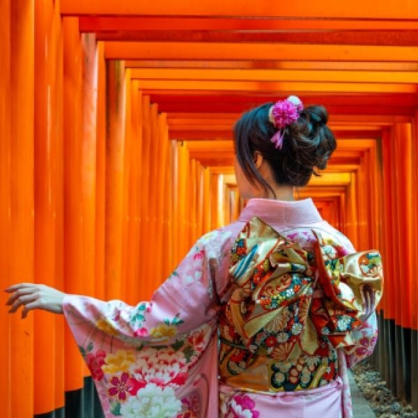 Japan Family Icons: A 13-Day Adventure through Tokyo, Hakone, Kyoto, Hiroshima & Osaka