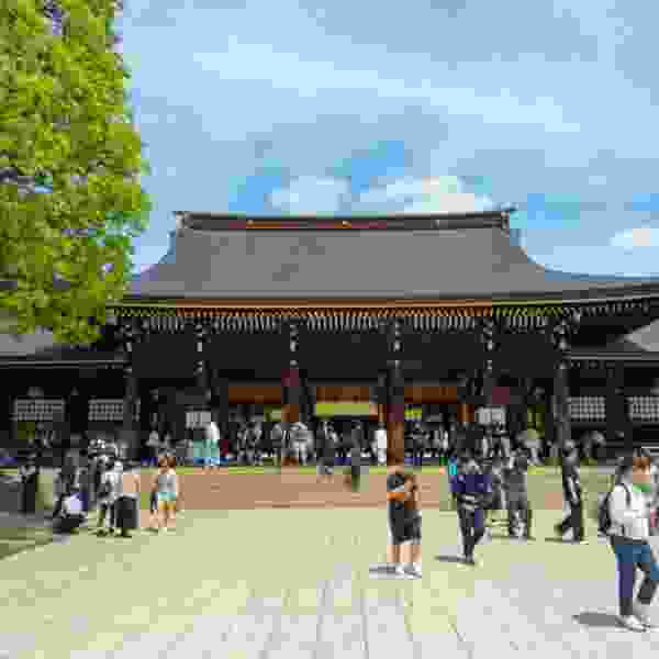 Discover, through hands-on Experiences for All Ages, Tokyo, Kamakura, Mount Fuji, Kyoto and Osaka in 9 Days