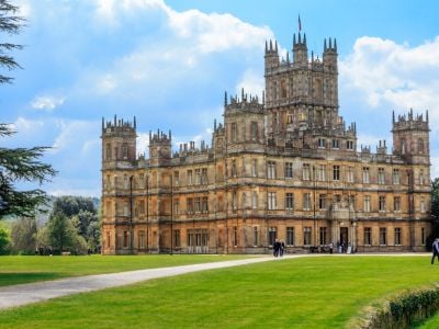 An English 10-Day Journey Through the World of Downton Abbey