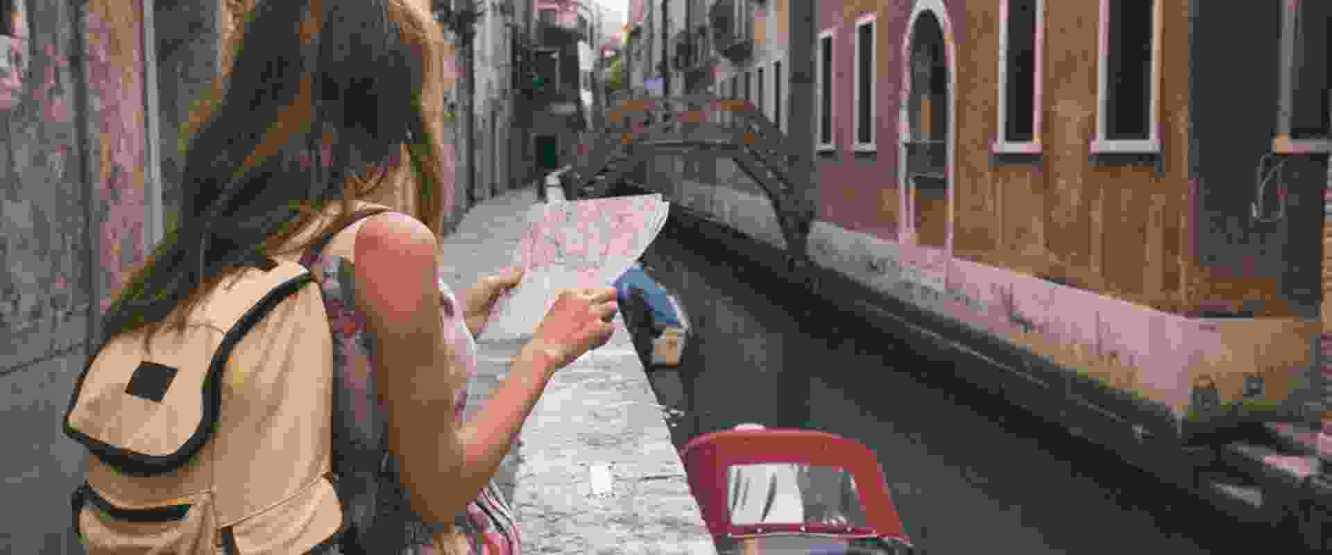 A woman solo travel italy
