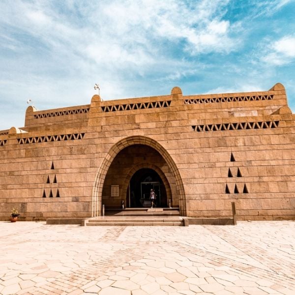 8-Day Tailored Egypt Highlights: Cairo, Alexandria, Luxor & Aswan in Depth