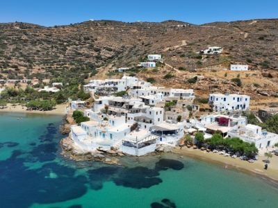 10 Days of Greek History, Culture and Nature (Athens, Sifnos, Milos and Kimolos)