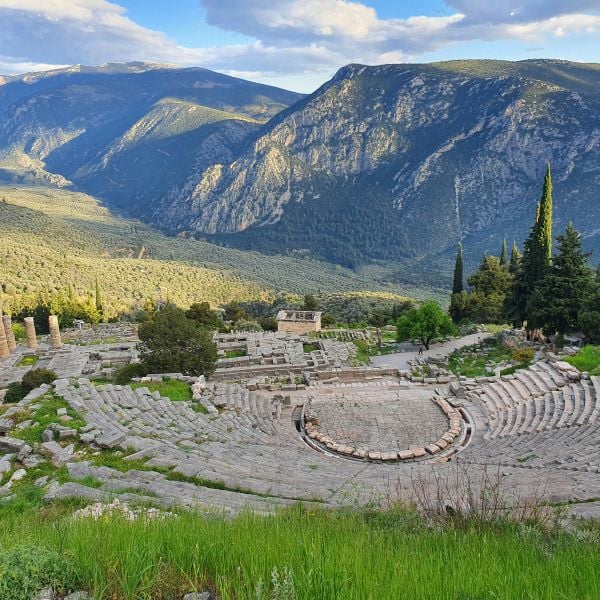 10-Day Greece Mainland and Santorini Customized Tour