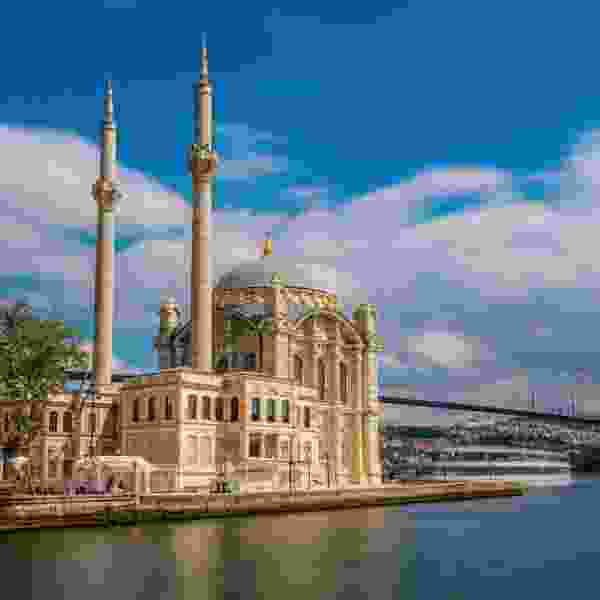 Ottoman Nights & Coastal Mornings: Istanbul to Antalya Honeymoon