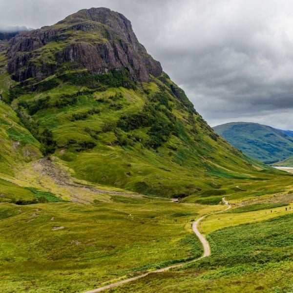 Hebrides & Highland Wonders: A Scenic Scotland Adventure