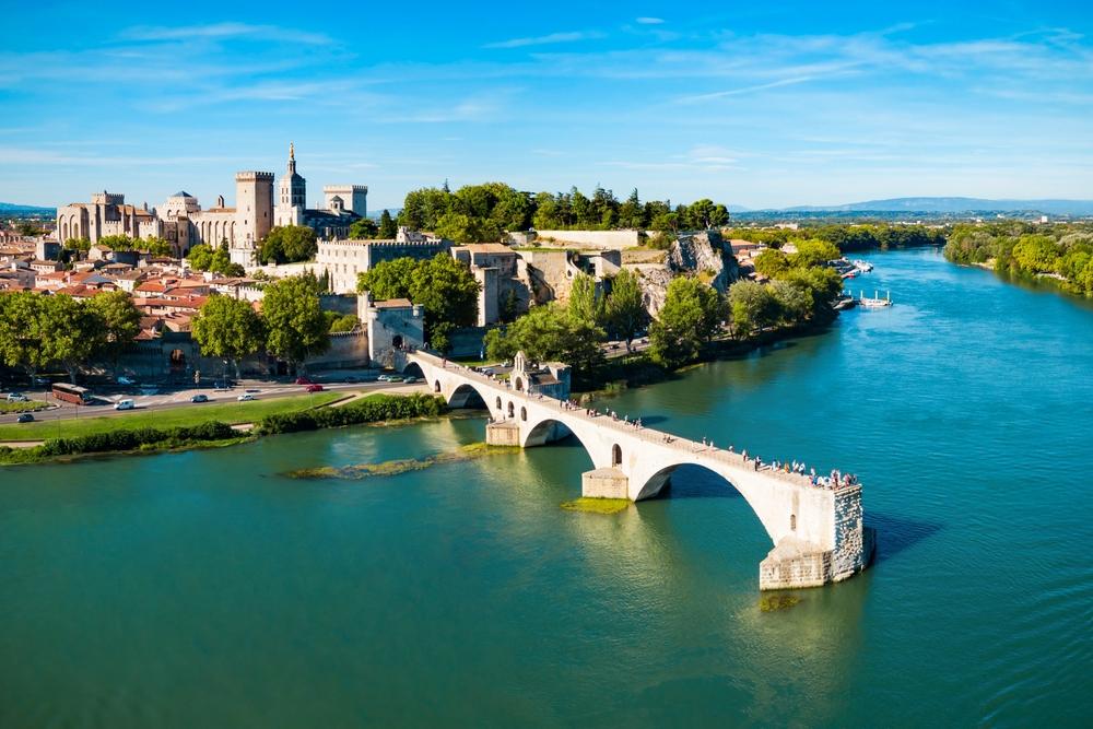 Pont Saint Benezet bridge and Rhône River, Avignon, France