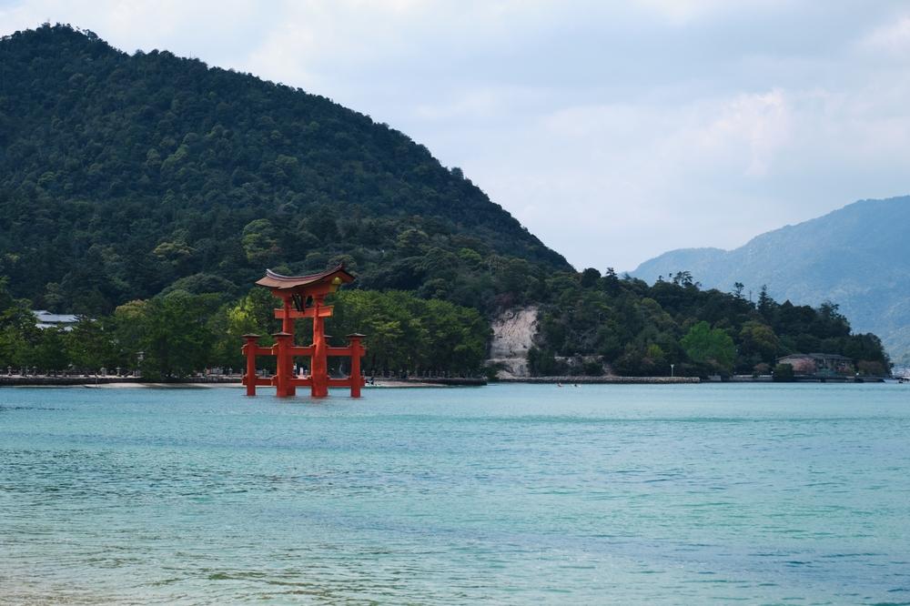 Itsukushima Jinja Otorii or Great Torii Gate, Miyajima, Hiroshima, Japan