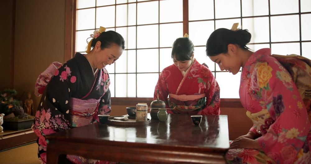Kimono tea ceremony, Kyoto, Japan