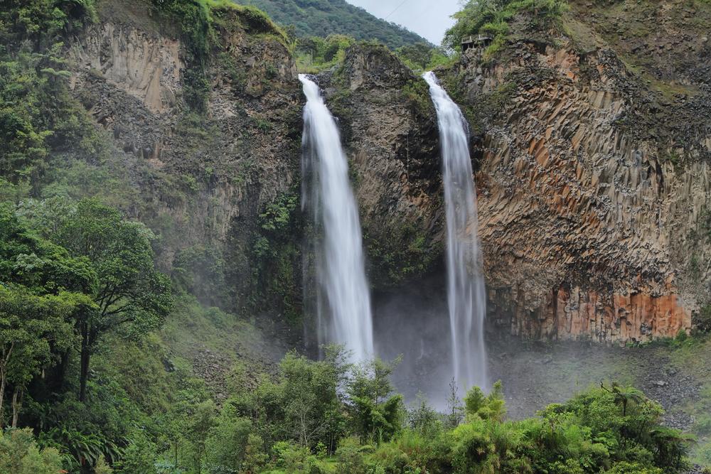 Bridal Veil Waterfall, Baños, Ecuador
