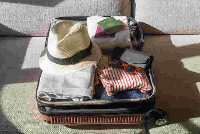 italy suitcase packing