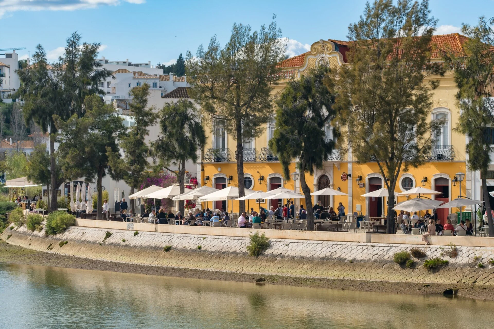 Weather in Portugal in March: Region-by-Region Guide